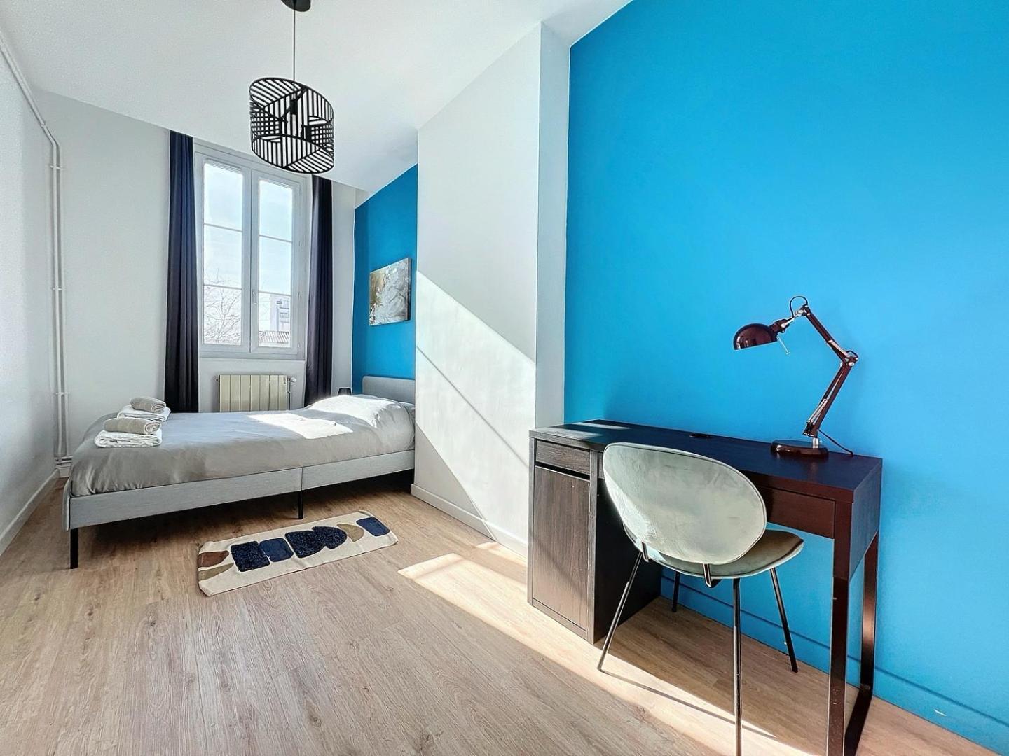 Grand Appartement Central - Trois Chambres - Les Freres De La Loc' Marseille Exterior photo